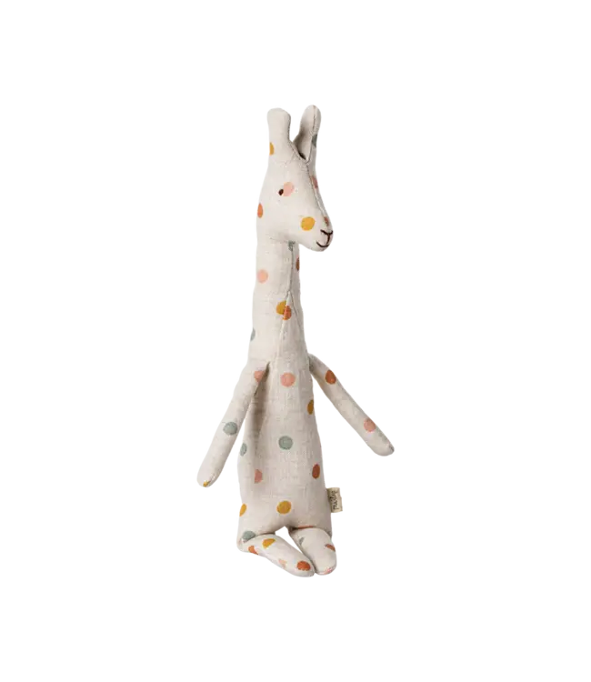 Mini giraffe in linen safari friends