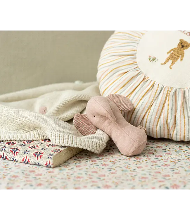 Linnen olifantenspeeltje Lullaby Friends