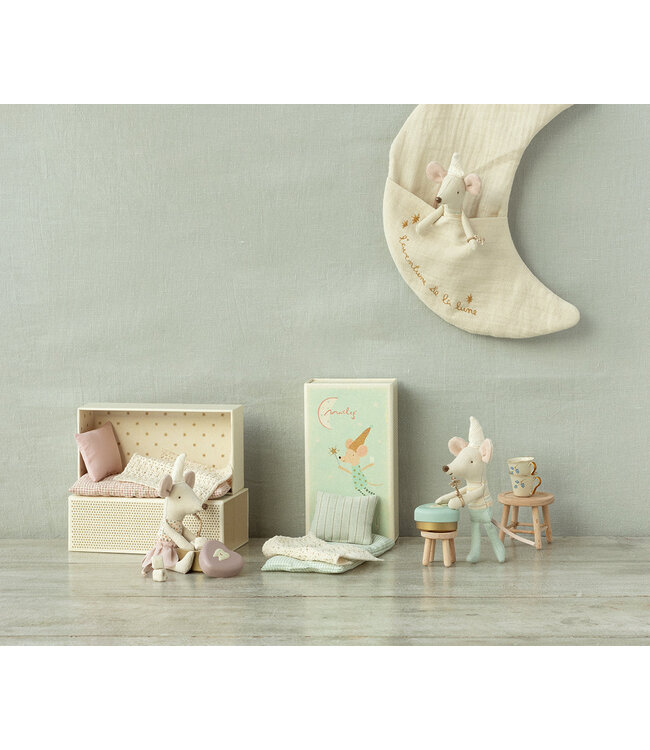 Souris en lin  fée des dents  dans sa boite