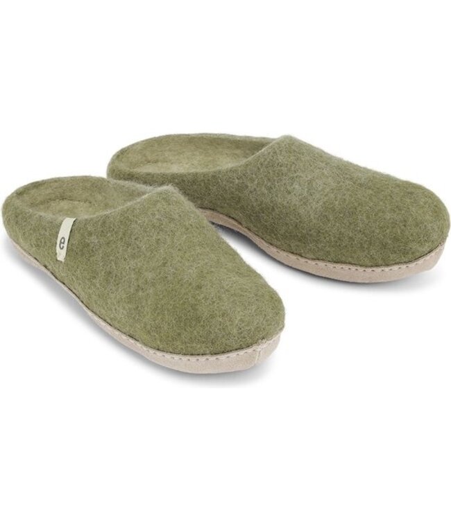 egos Chaussons en laine bouillie vert