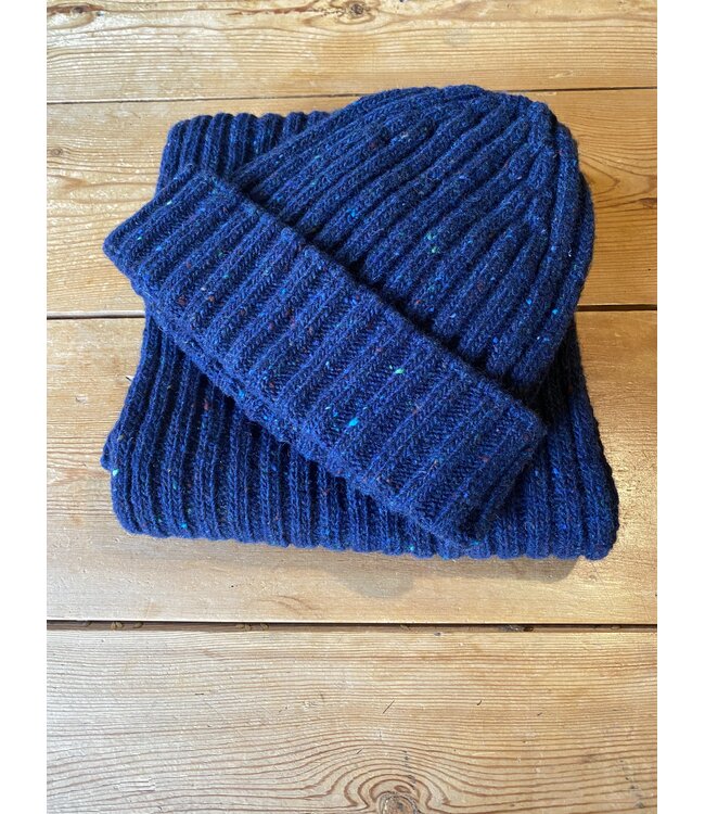 Bonnet en laine A682