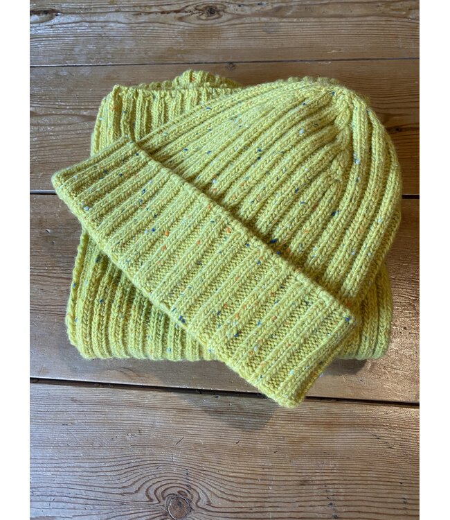 Bonnet en laine A682