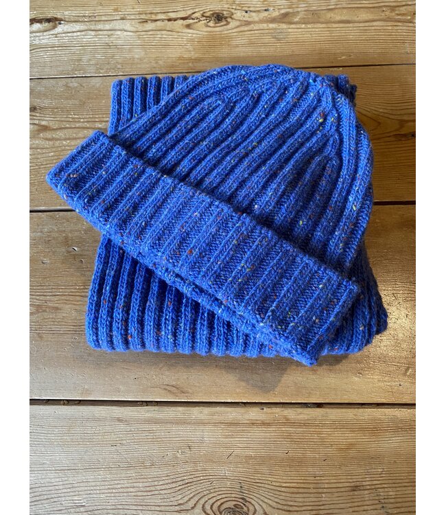 Bonnet en laine A682