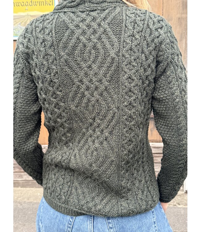 Cardigan femme irlandaise en laine mérinos kaki à zip asymétrique