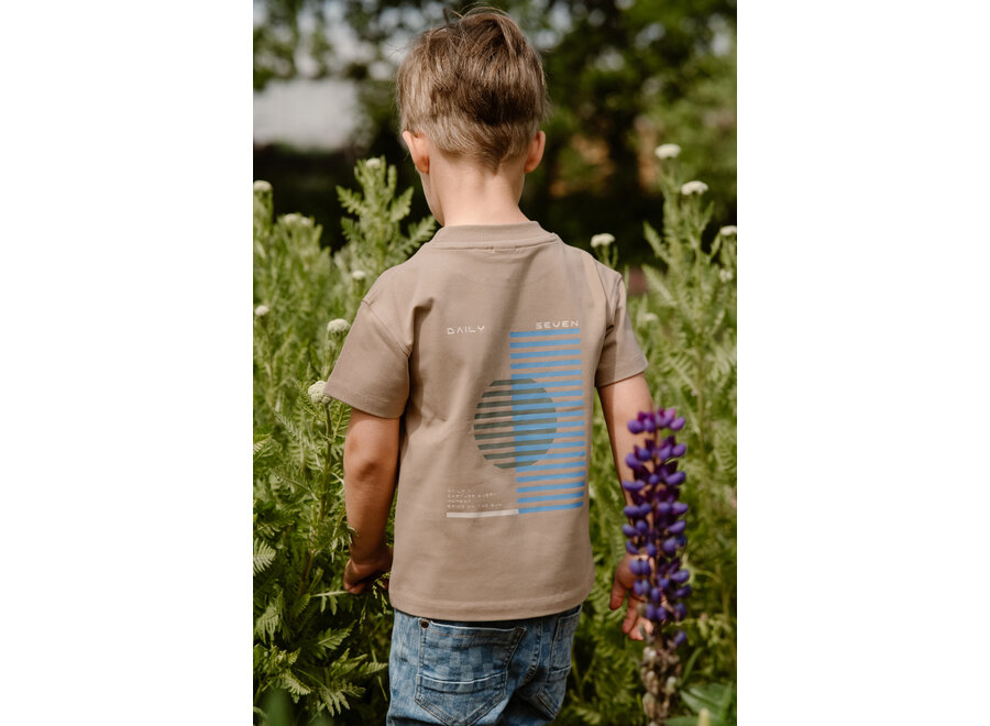 Organic T-Shirt Backprint Daily7, Camel Sand