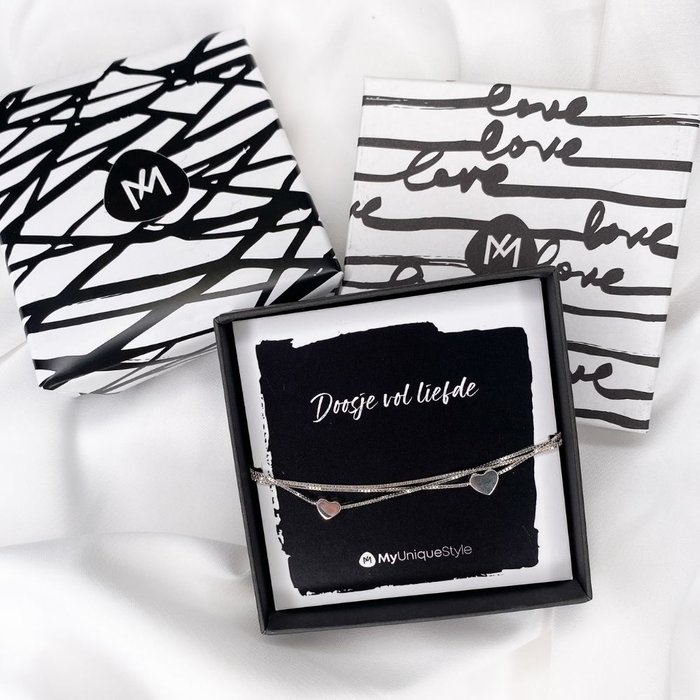 Giftbox Floating Hearts armband - 925 zilver