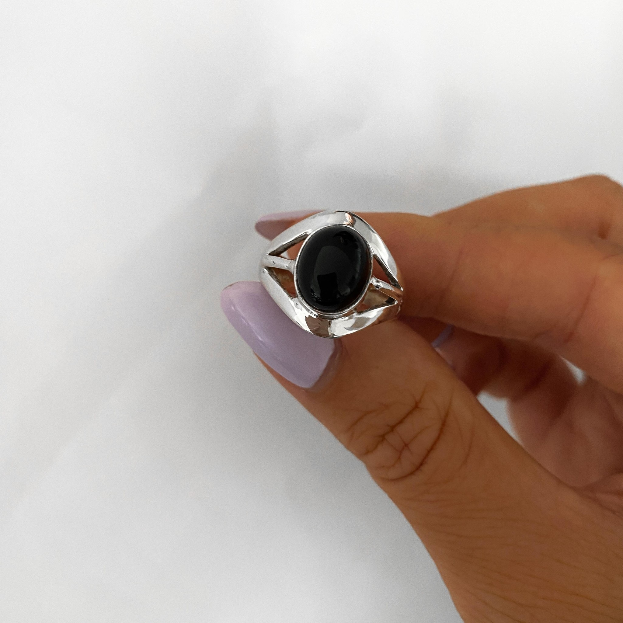 Golven liefdadigheid Pas op Black Onyx ring Onda - 925 zilver