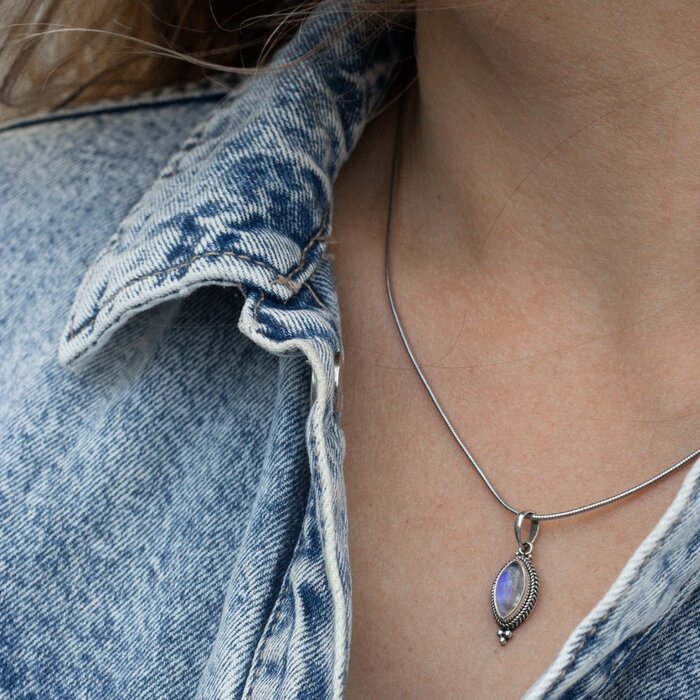 Maansteen ketting Nyx - 925 zilver