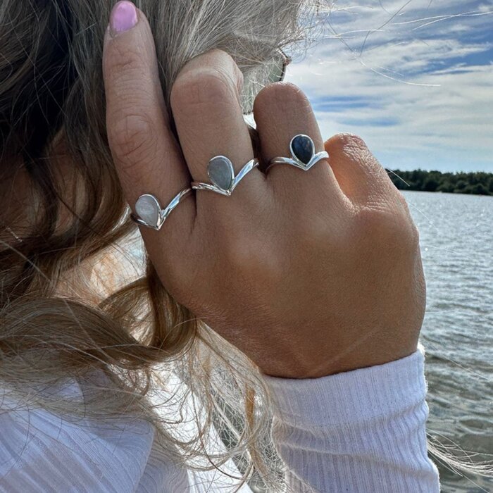 V-ring Labradoriet - 925 zilver