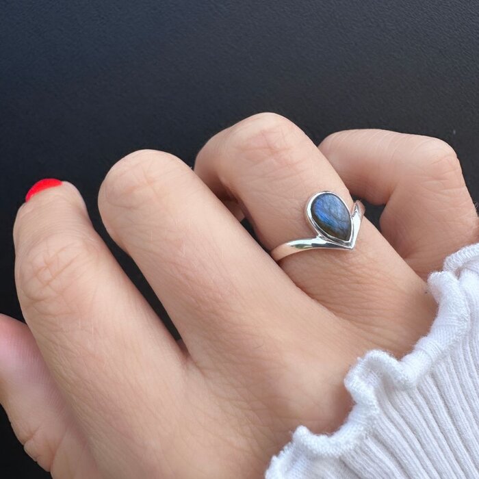 V-ring Labradoriet - 925 zilver