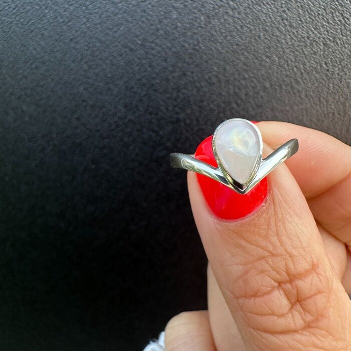 V-ring Moonstone - 925 zilver