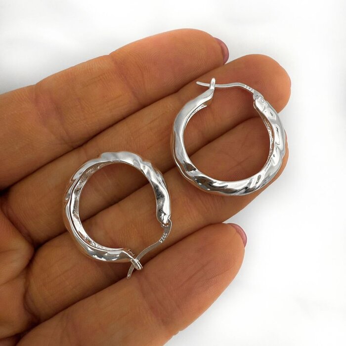 Textured hoops - 925 zilver