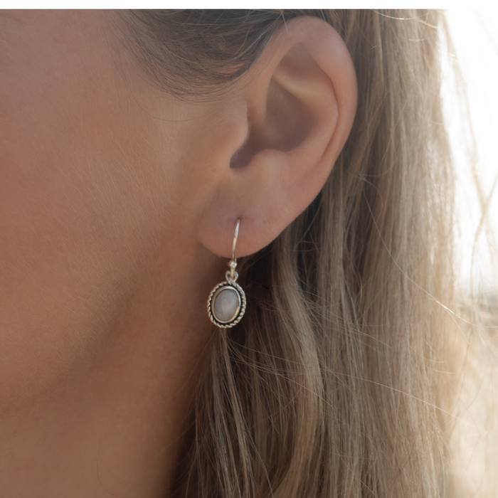 Oorhangers maansteen - 925 zilver