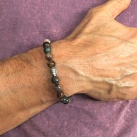 Kralenarmband met zilveren Buddha Kralenarmband met zilveren Buddha