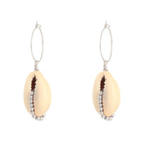 Oorbellen sea shell zilverkleurig Oorbellen sea shell zilverkleurig