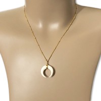 Goldplated ketting Crescent moon bone Goldplated ketting Crescent moon bone