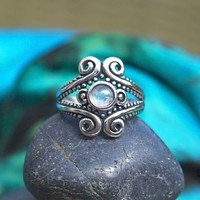 Zilveren ring Indira moonstone Zilveren ring Indira moonstone