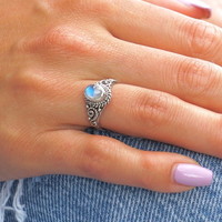 Zilveren ring maansteen Amy Zilveren ring maansteen Amy