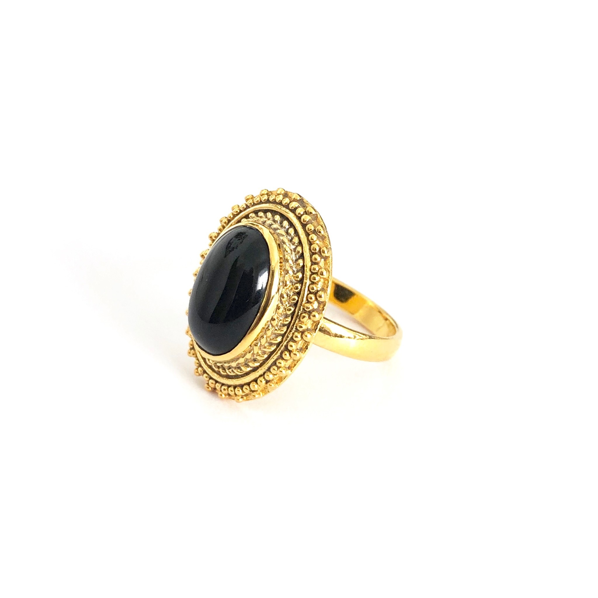 knop Stevig Het kantoor Goldplated ring Black Onyx - Leelavadee Jewelry