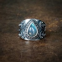 Zilveren ring Labradoriet Manisha Zilveren ring Labradoriet Manisha