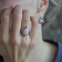Zilveren ring Roze opaal Zilveren ring Roze opaal