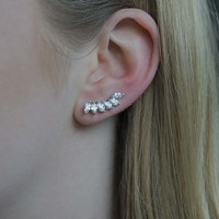 Zilveren ear climber CZ simulated diamonds Zilveren ear climber CZ simulated diamonds