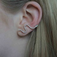 Zilveren earclimbers CZ Snake Zilveren earclimbers CZ Snake