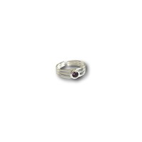 Teenring Triple crystal granaatrood Teenring Triple crystal granaatrood