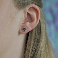 Zilveren oorknopjes Sunflower studs Zilveren oorknopjes Sunflower studs