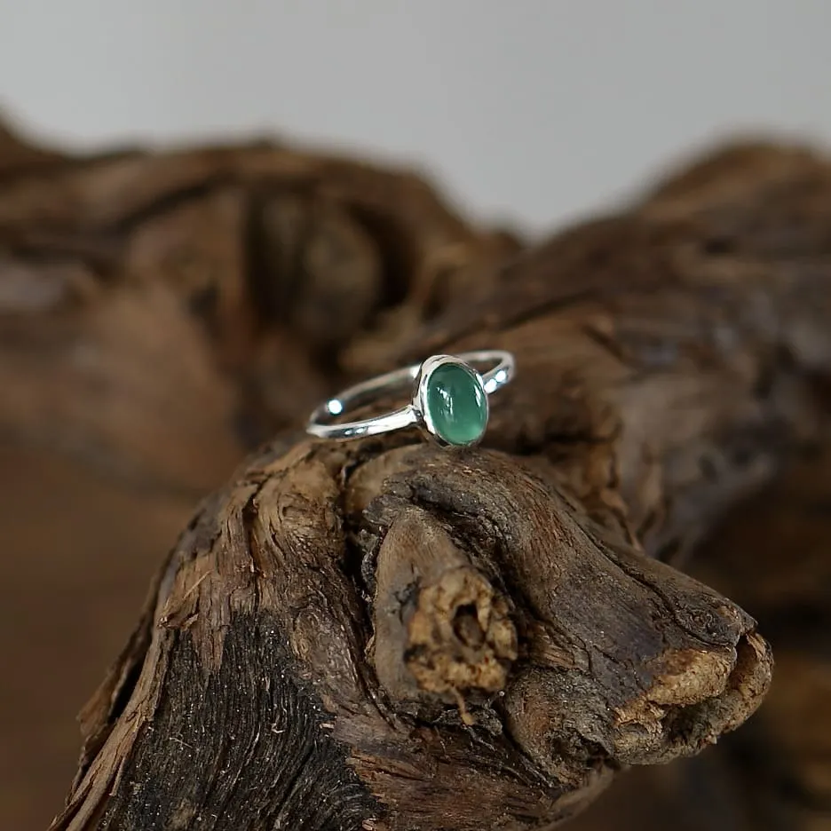 ring met groene steen
