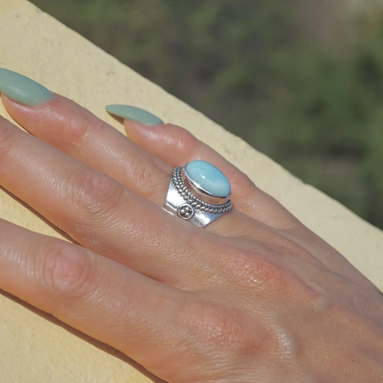 ring met larimar