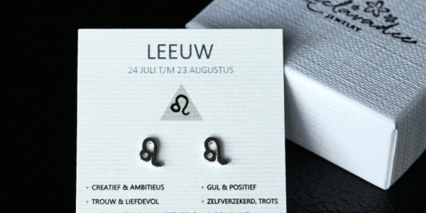 sterrenbeeld oorknopjes als sieraad met betekenis