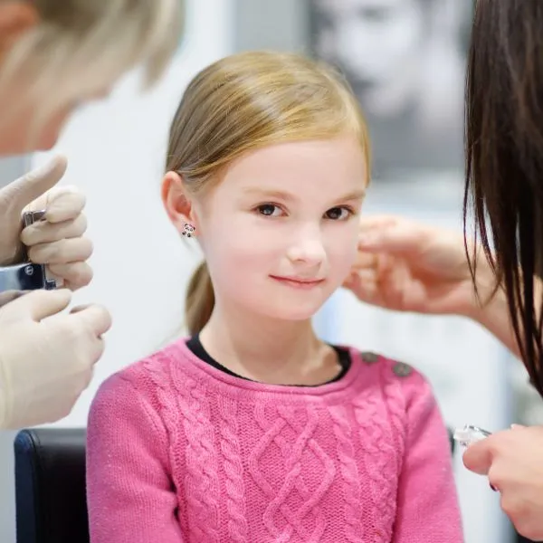 kinderoorbellen gaatjes schieten