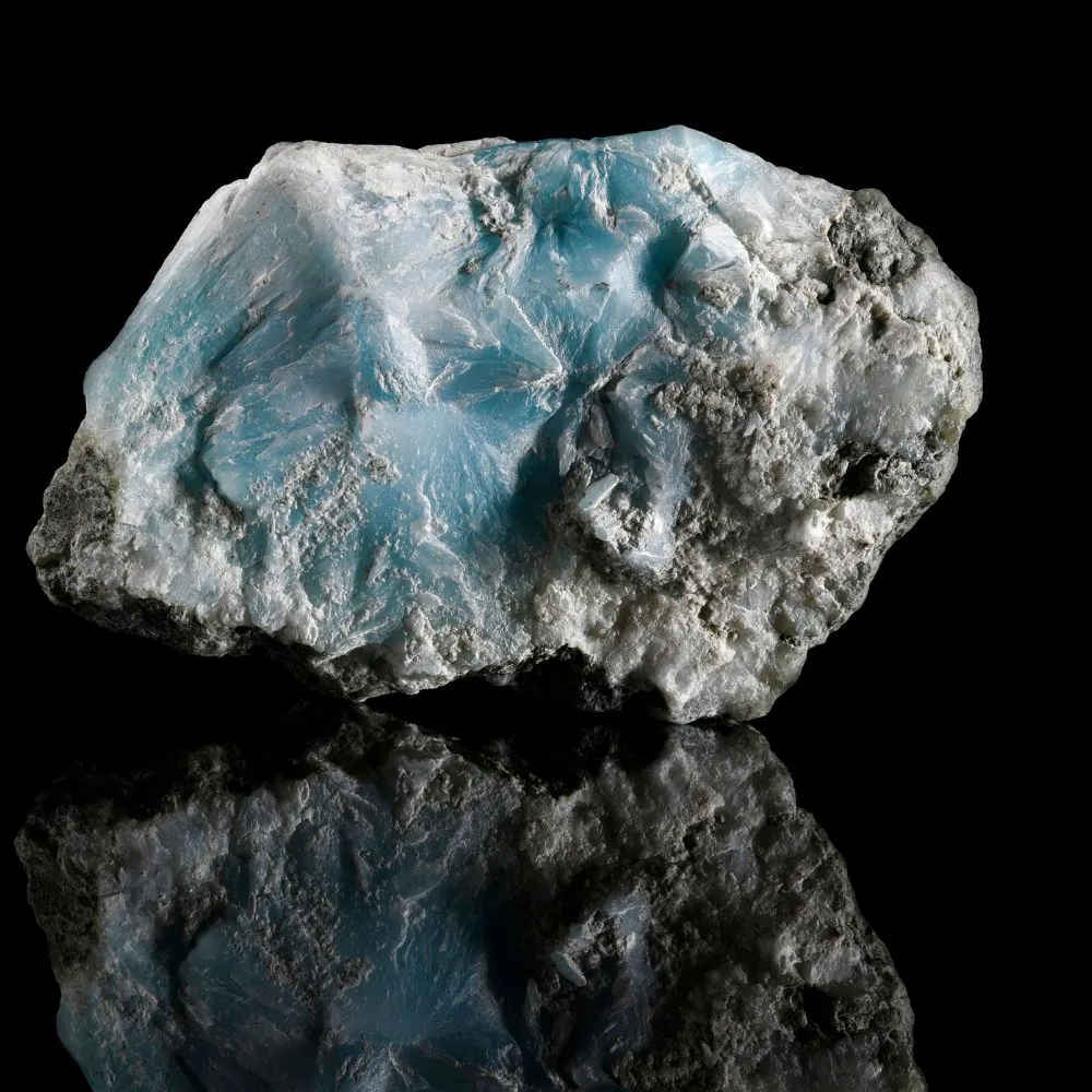 Ruwe larimar edelsteen uit de Dominicaanse Republiek