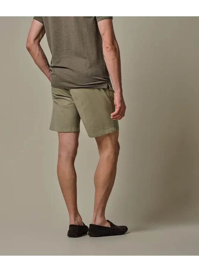 Profuomo Short Mid Green