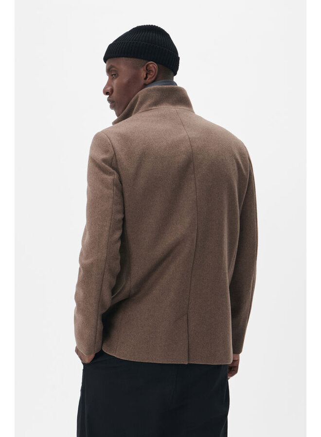 Matinique Harvey Short Walnut