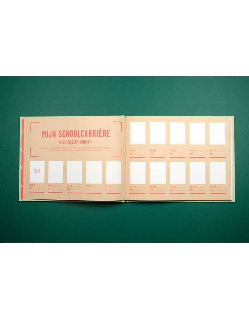 Stratier 'Mijn schoolfotoalbum' - portret- & klasfoto's