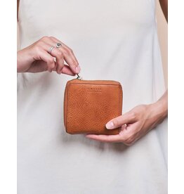 O MY BAG Sonny Square Wallet - Cognac Stromboli Leather