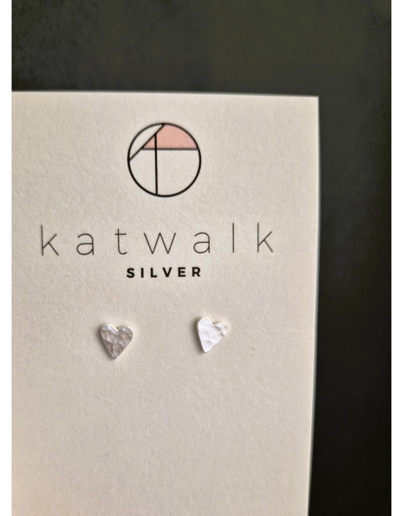 Katwalk Zilver Zilver oorstekers - gehamerde hartjes