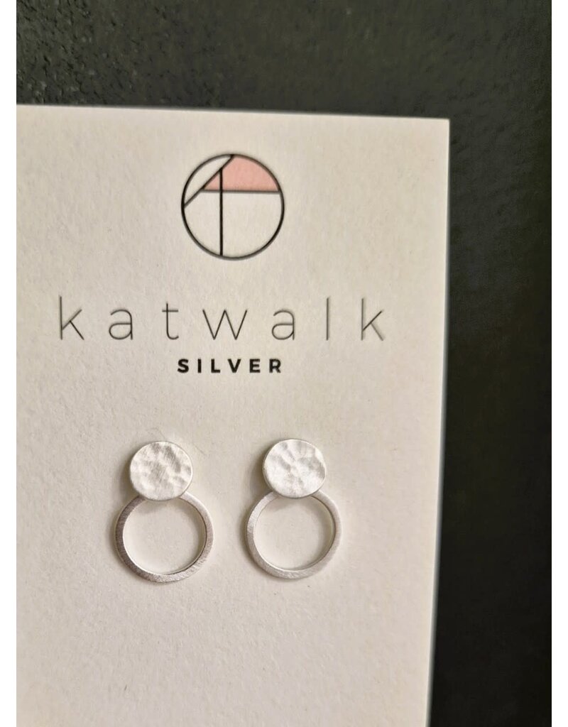 Katwalk Zilver Zilver oorstekers - Gehamerd rondje met los ringetje