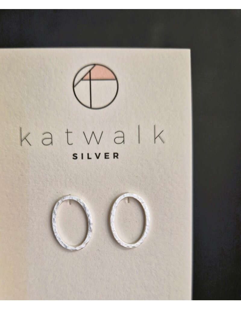 Katwalk Zilver Zilver oorstekers - open ovaal gehamerd