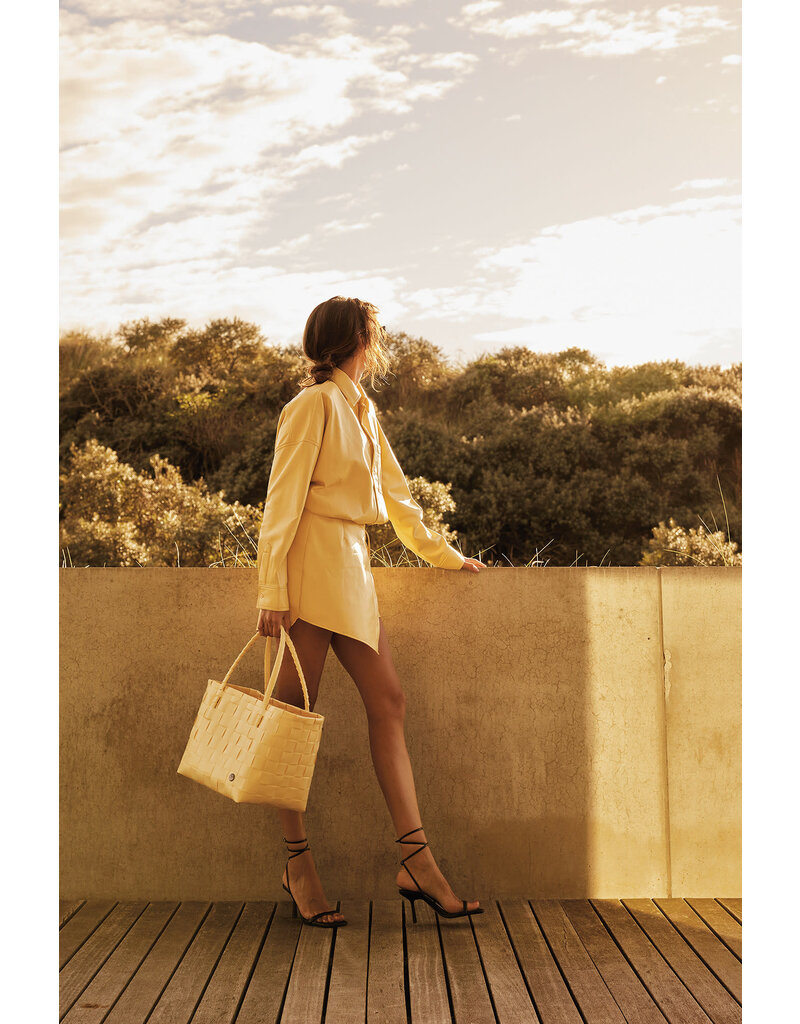 Handed by Paris Shopper - Vanilla yellow