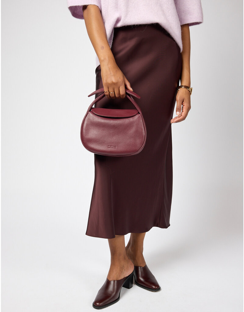 O MY BAG Coco Croissant - Dark Cherry soft grain leather