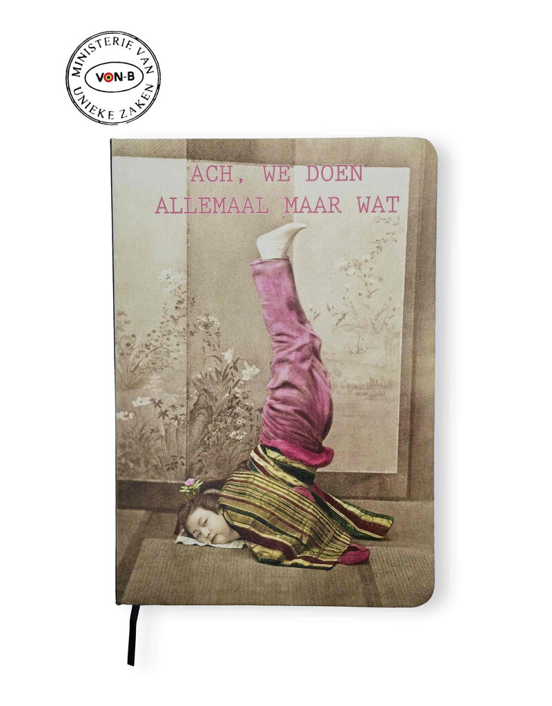 Ministerie van Unieke Zaken Notitieboekje (gelijnd) 'Ach, we doen allemaal maar wat'