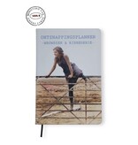 Ministerie van Unieke Zaken Notitieboekje (gelijnd) 'Ontsnappingsplannen...'