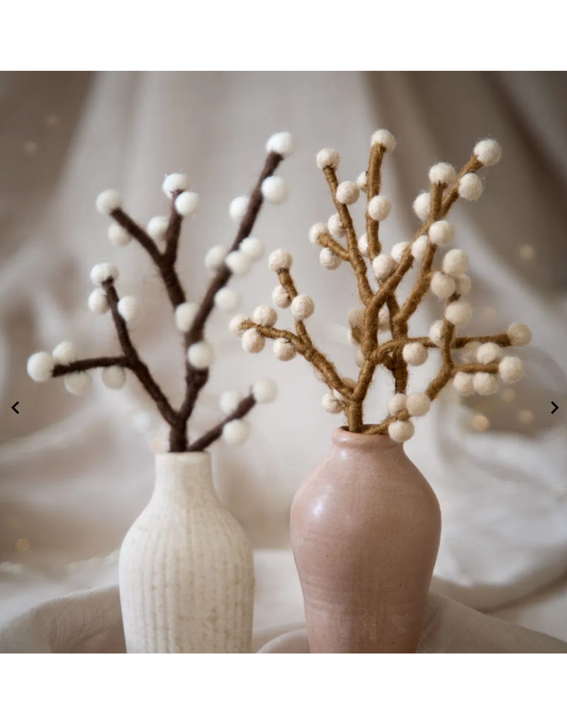 Gry & Sif Mini Branch w/White Berries