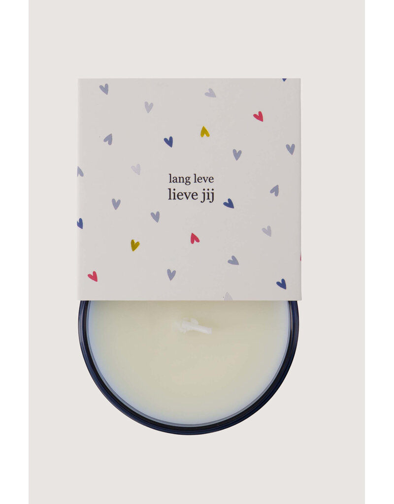 Zusss Geurkaars in wikkel 'Hoera - lang leve lieve jij'