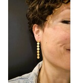 Katwalk Zilver Oorstekers in verguld brass - geschakelde rondjes - 55mm