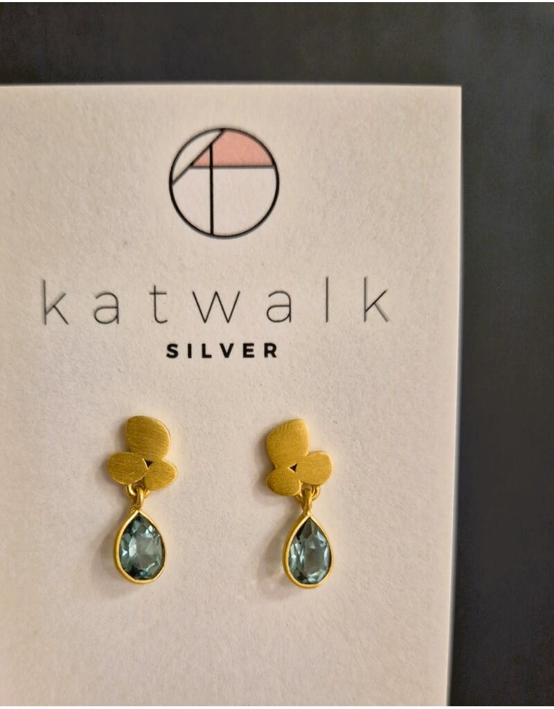 Katwalk Zilver Vergulde oorsteker met groenblauw steentje