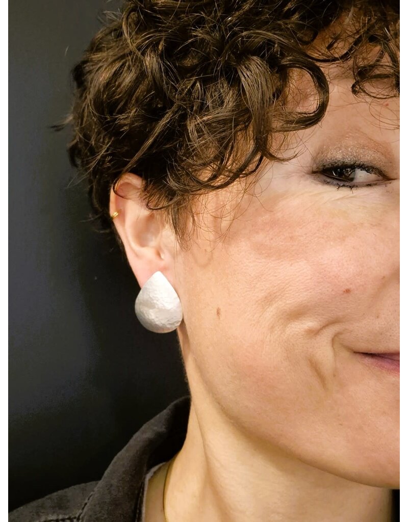 Katwalk Zilver Zilver oorsteker - gehamerde drup XL